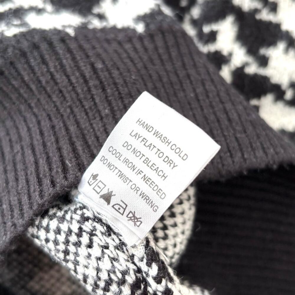 Superdown Felicity Houndstooth‎ Cropped Crewneck Sweater | Black/White M - Picture 4 of 7